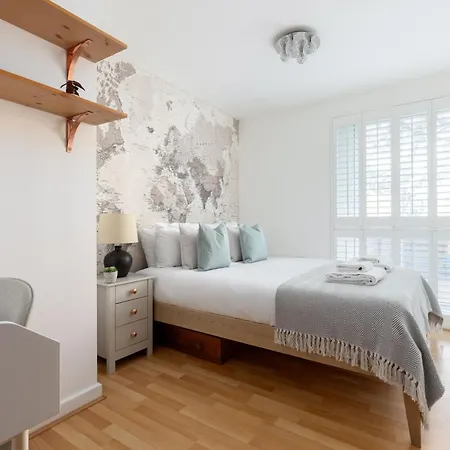 The East Dulwich Collection London