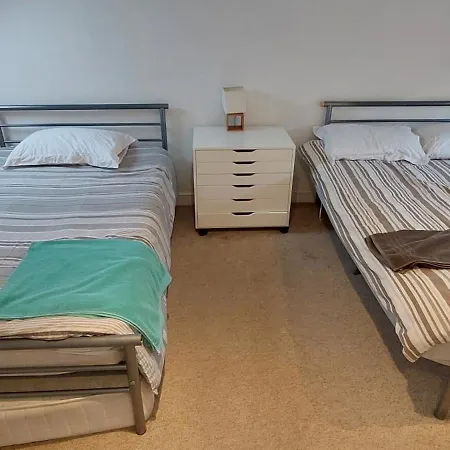 Holiday home 3 Bedroom House Wimbledon London