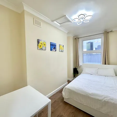 The Euston Guest House-64 *