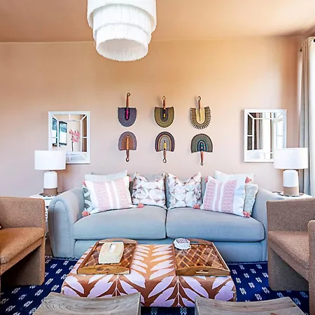 Stylish Boutique Apartment *