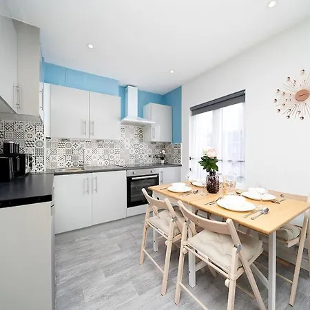 Soho F4 Apartment