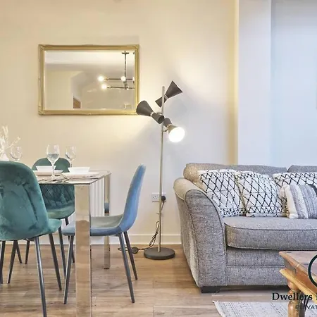 Villa Stylish 3bedrooms 2 Bath In Romford Harold Wood