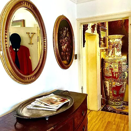 Quality And Very Good Value Private In Close To Notting Hill Zone 2 *