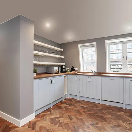 Covent Garden Apartment