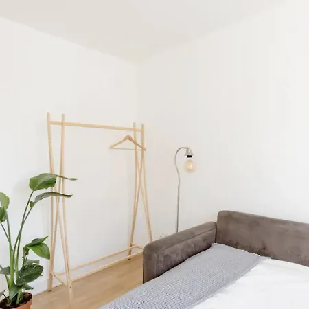 Central Stylish Guest house London