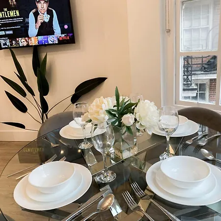 Vibrant 2-Bedroom Flat With Elevator In Marylebone, Close To Hyde Park & Edgware Road Apartment