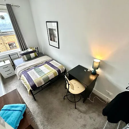 Homestay Whitechapel Station