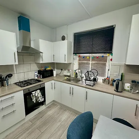 Homestay Whitechapel Station