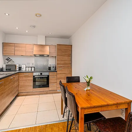 Apartment Zenith Hub