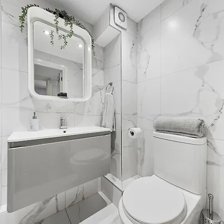 Luxury, Relaxing Apartment! 2 Mins From Paddington Station! Apartment *