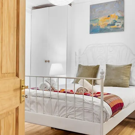Parea Living - Cosy 1-bed Artistic Flat At Newington * London