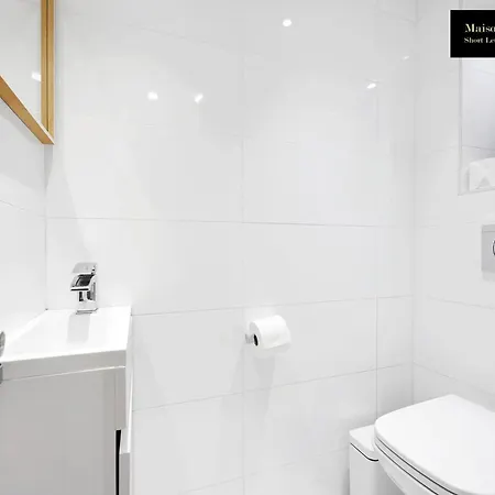 Caraway Heights 2bedroom Sleeps 6 In Canary Wharf, Free Parking, Near Excel, O2 & Airport By Maison Christo Short Lets & Serviced *