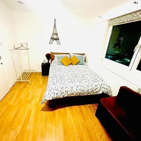 Homestay K Court , 18 *