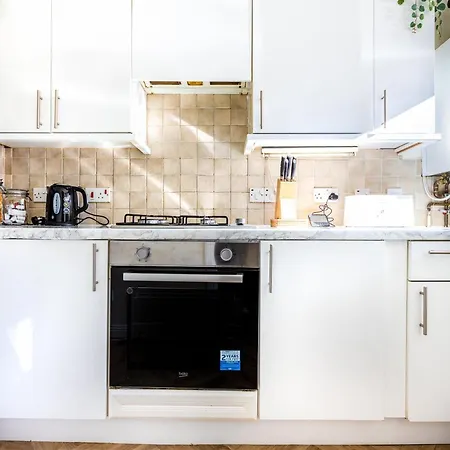 Apartment Cozy Family-friendly House Erith