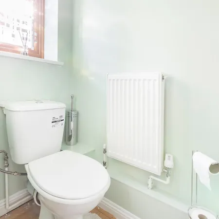 Cozy Family-friendly House Apartment Erith