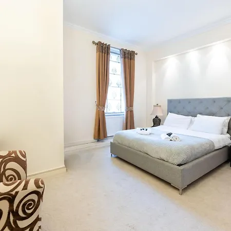 Luxury 4 Bedroom Flat In Sussex Gardens Apartment *