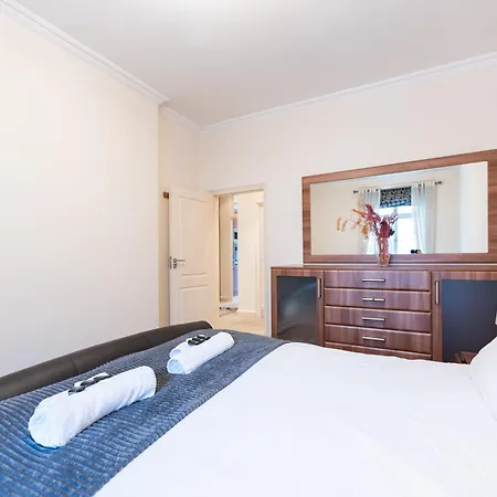 Luxury 4 Bedroom Flat In Sussex Gardens Apartment *