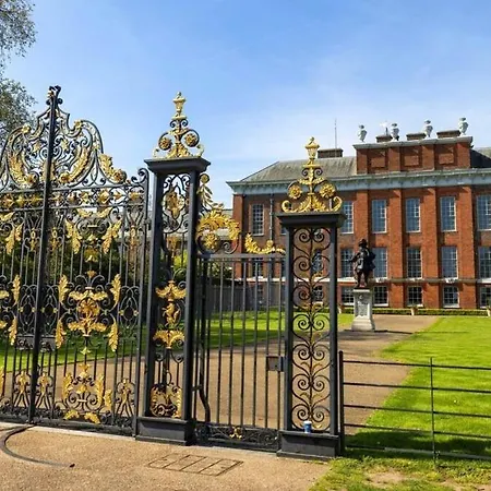 1-bed Apartment, Close To Kensington Olympia With Free Wi-fi & Netflix Apartment