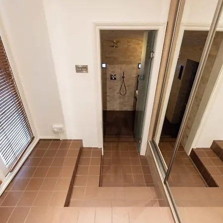 Welcoming Flat With Sauna - Paddington London