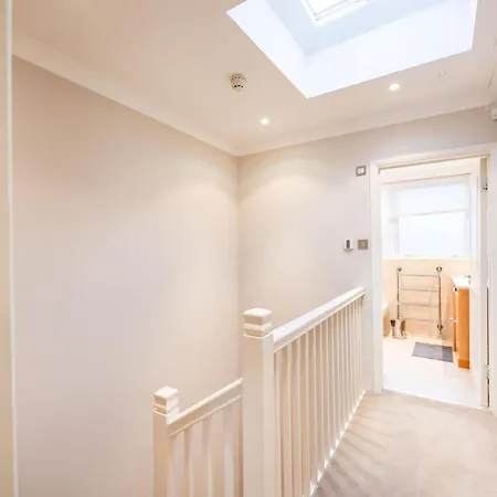 Appartement Luxury 6 Bedroom House In Southwick Street