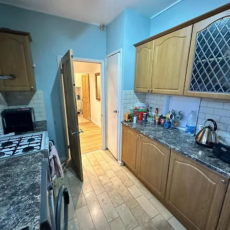Guest house Victoria Park R4 *