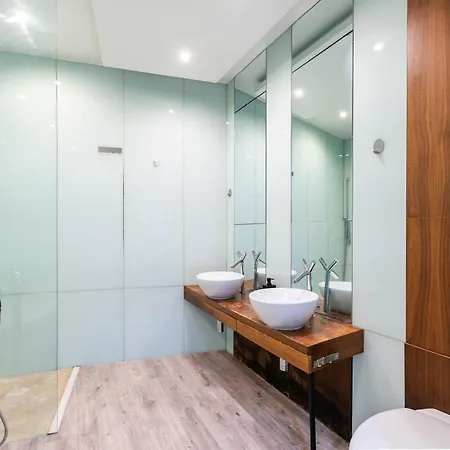 Apartment Luxury 2 Bedroom Flat In Bell Street *