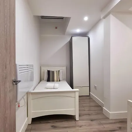 Apartment Brand New Flat Close To Turnpike Lane Tube Station