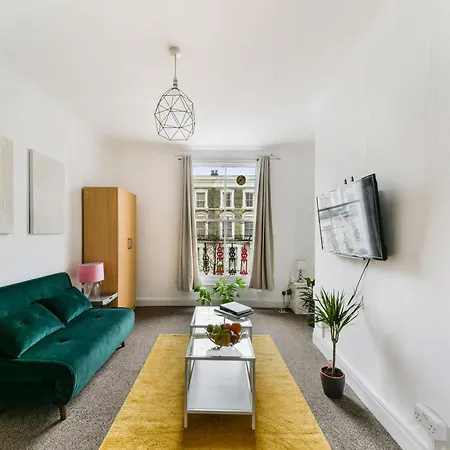 Spacious Maida Vale 2 Bed London