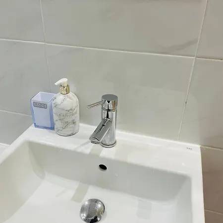 Apartment Well-preserved Cozy1br Flat In Lcy With Free Parking *