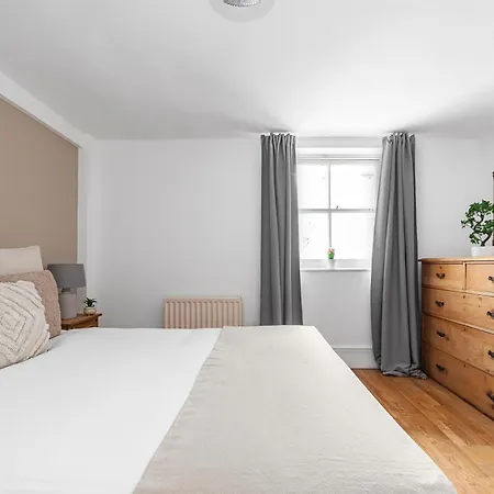 Apartment The Oval Collection London