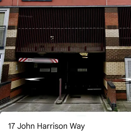 Lovely 3bd Flat, Parking, Sleeps Six Close To O2 Apartment