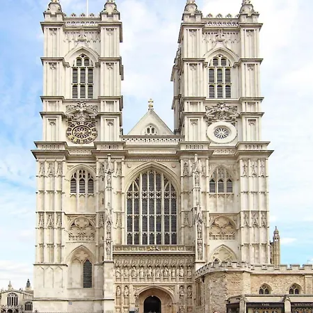 Apartment Flat 1 - 2 Bedrooms And Private Terrace London