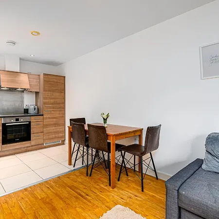 Apartment Zenith Hub London