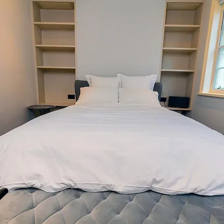 Entire Knightsbridge Mews House Holiday home *