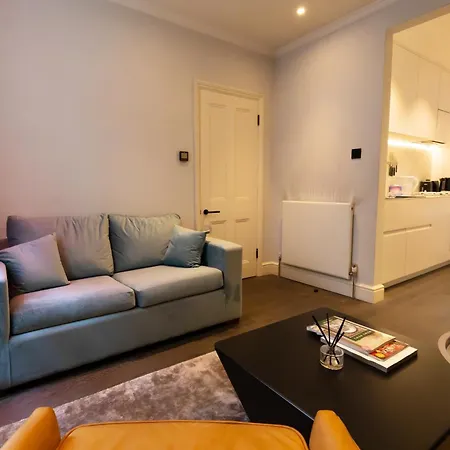 Entire Knightsbridge Mews House Holiday home London