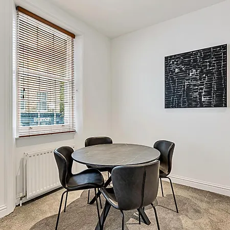 A One-bedroom Situated In Apartment *