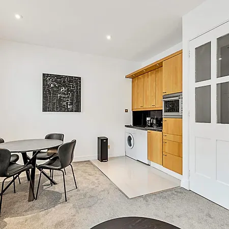 A One-bedroom Situated In London