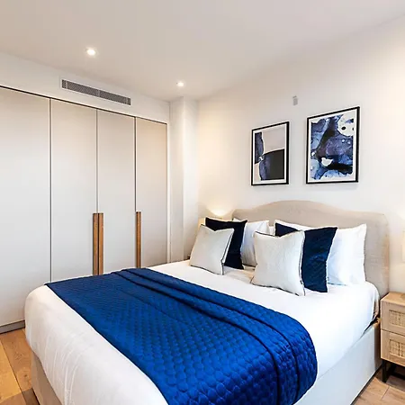 Charming Kentish Town Retreat London