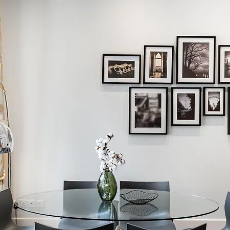 Welcome Mayfair Apartment *
