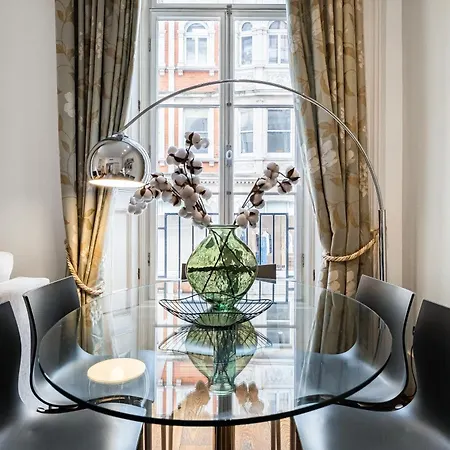 Welcome Mayfair Apartment *