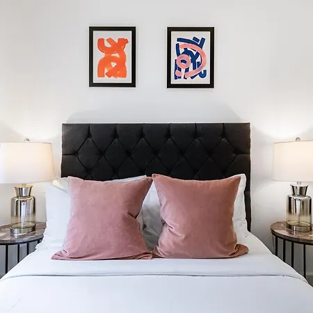 Welcome Mayfair Apartment *