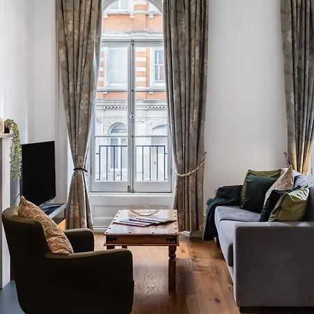 Welcome Mayfair * London