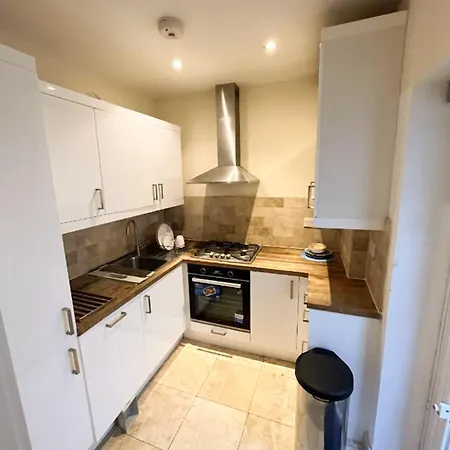 Moments From Hyde Park Apartment London