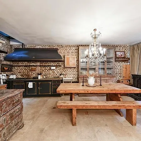 Knightsbridge 2br Mews House London