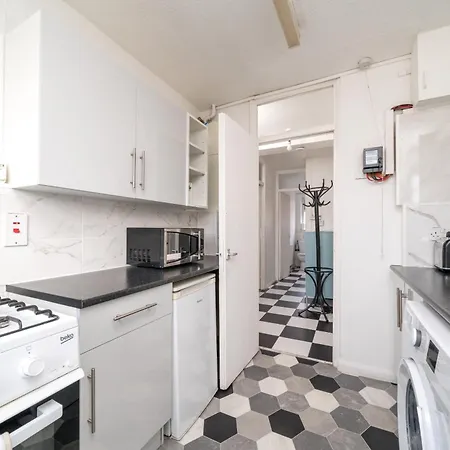 Spacious 1 Bed Flat In Dalston Apartment London