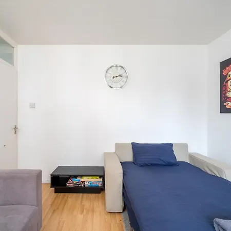 Spacious 1 Bed Flat In Dalston *