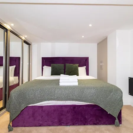 Chic 2-bedroom Retreat In The Heart Of Westminster Apartment