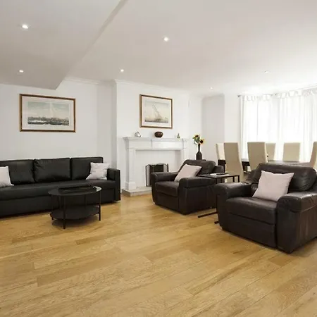 South Kensington Flat Close To Hyde Park * London