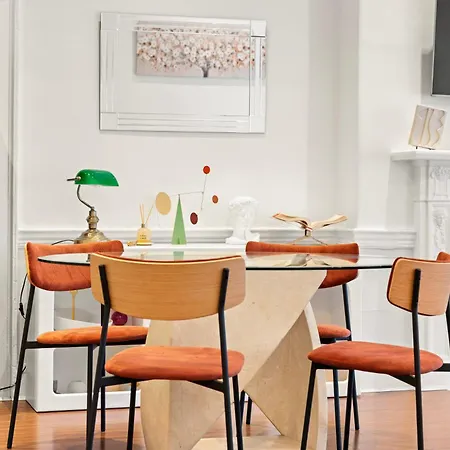 Central London Apartment *