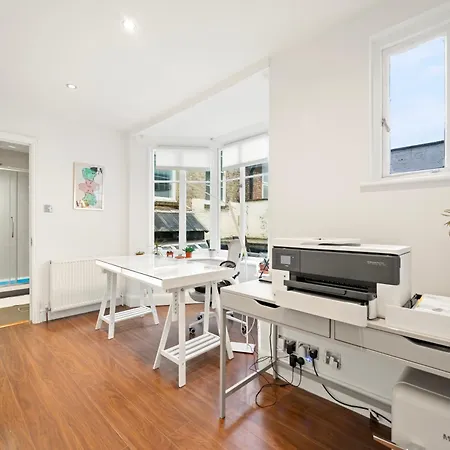 Central London Apartment Apartment